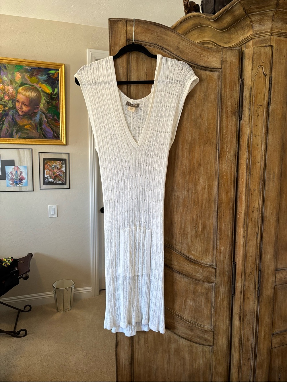 Tommy Bahama White Knit V-Neck Hooded Cover Up. Size XL but more like L.